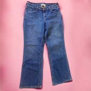 Levi Strauss mid rise, misses 12
